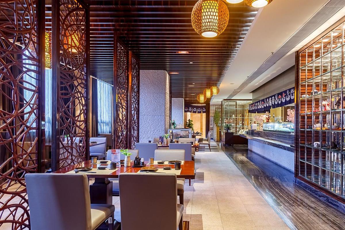 Howard Johnson Riverfront Plaza Fuzhou Fuzhou  Eksteriør bilde